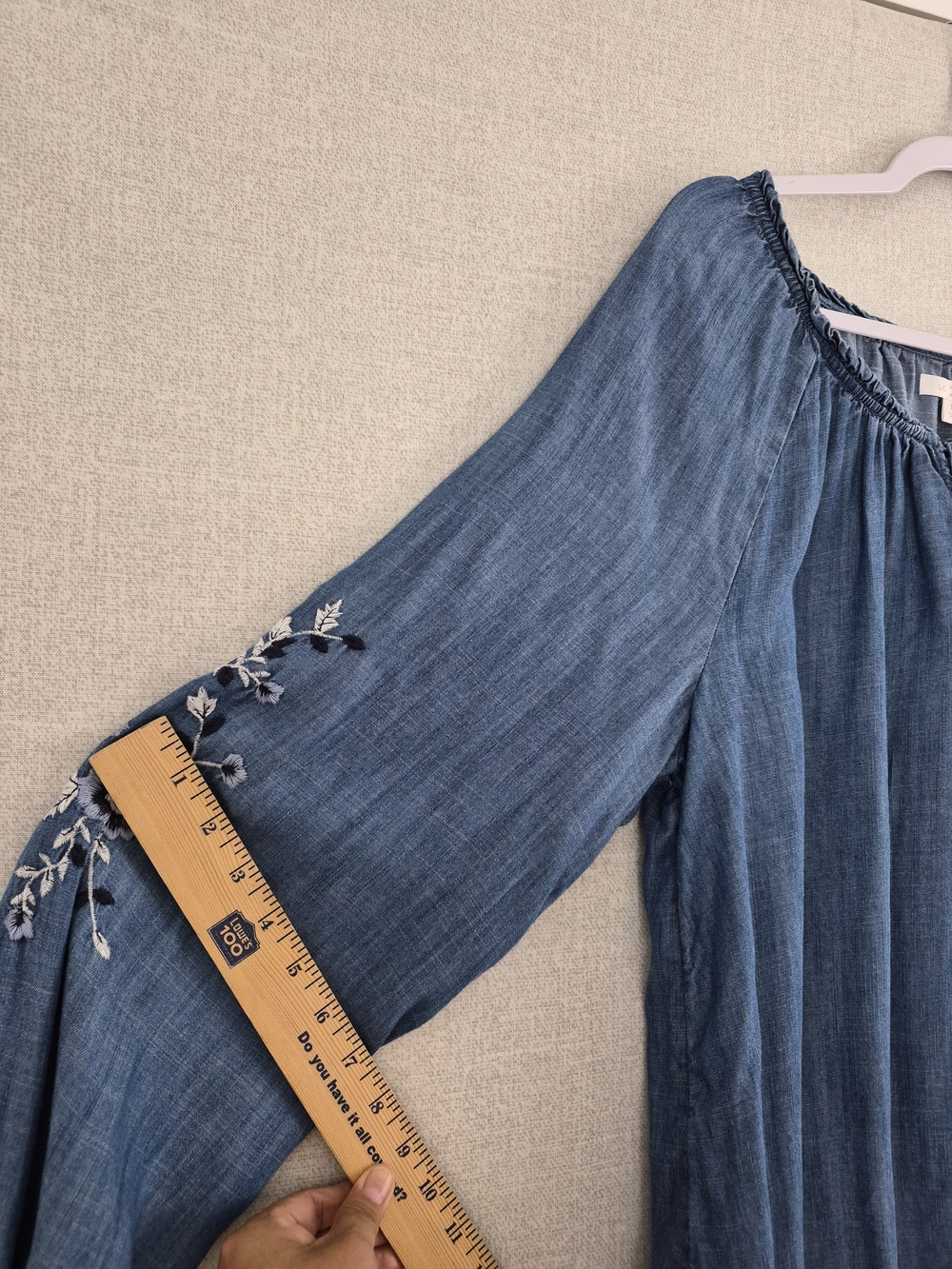 LC Lauren Conrad Blue Chambray Embroidered Tassel Peasant Blouse Size L SKU 0210 - Picture 7 of 12